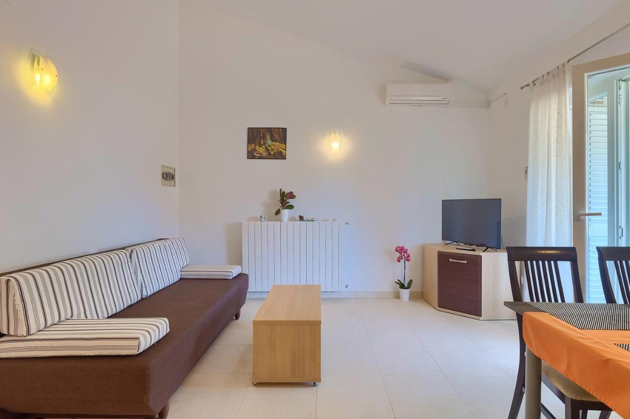 Apartments Boris 771 Fažana Dış mekan fotoğraf